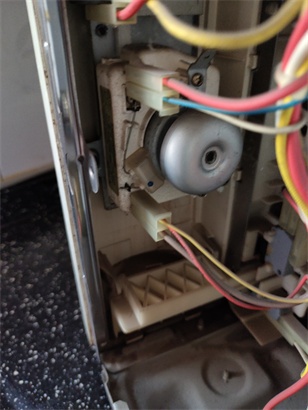 南宁维修电话附近4008799782 厨房消毒柜有必要吗—厨房的消毒柜需不需要装一个？